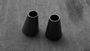 Reduction cones for joining pipes having different diameters